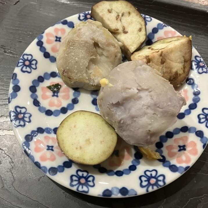 里芋の秋茄子のごま油いため